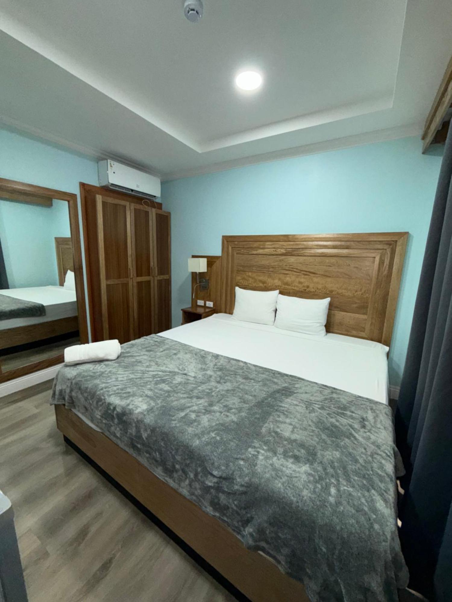 Airport Suites Hotel Piarco Exterior foto