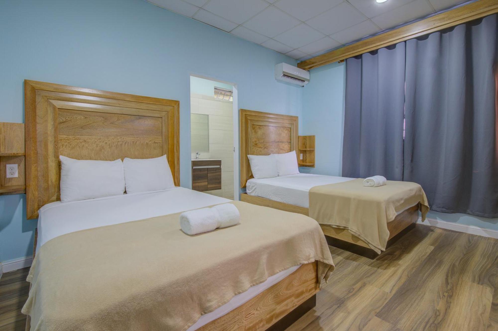 Airport Suites Hotel Piarco Exterior foto