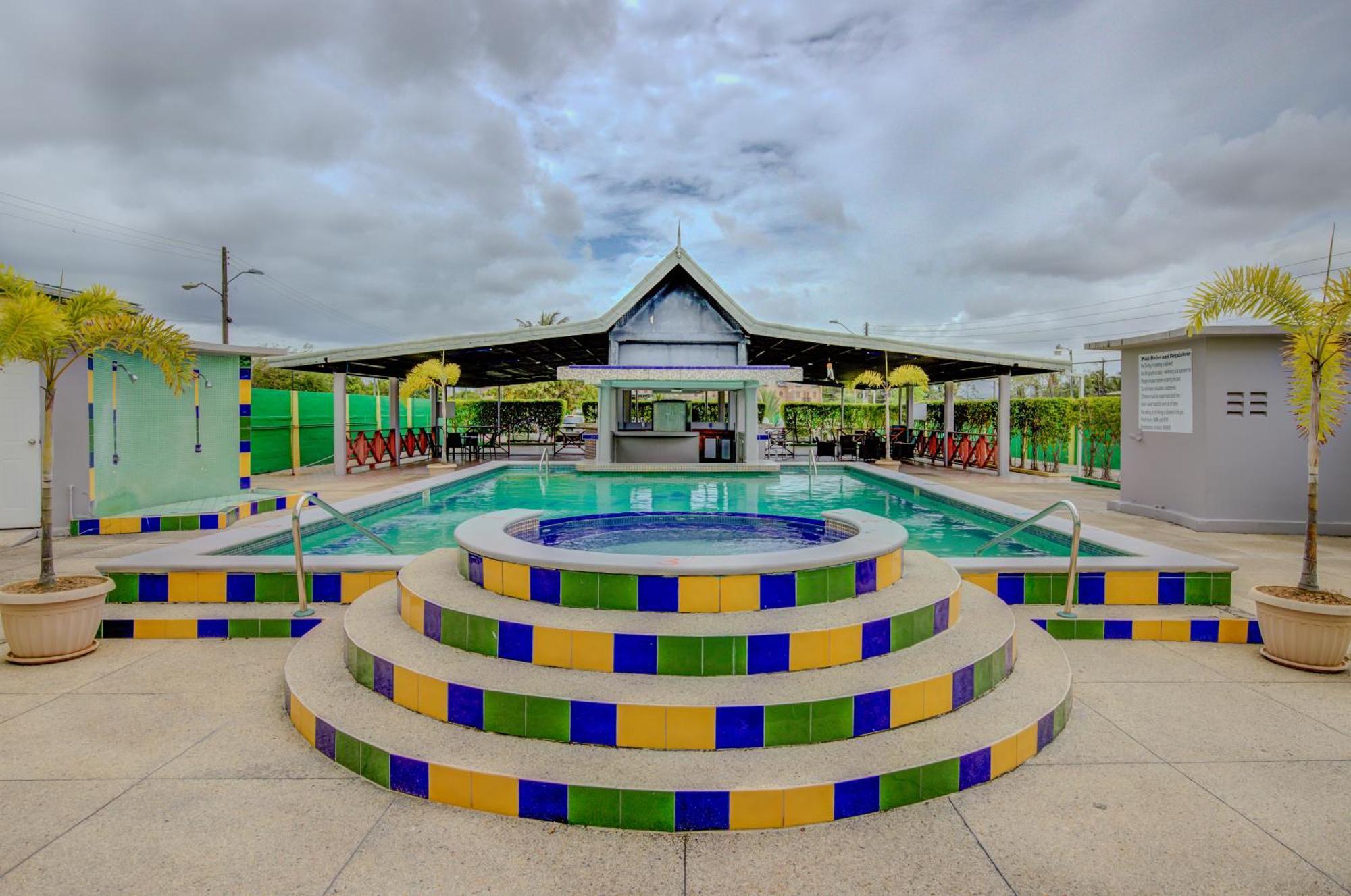 Airport Suites Hotel Piarco Exterior foto